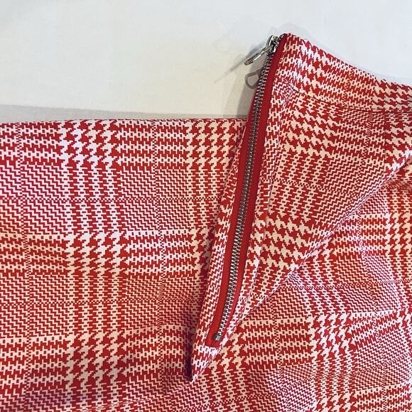 Forever 21 Skirt Women's Size 30 (L)  Red Striped Geometric Zip - Picture 3 of 4